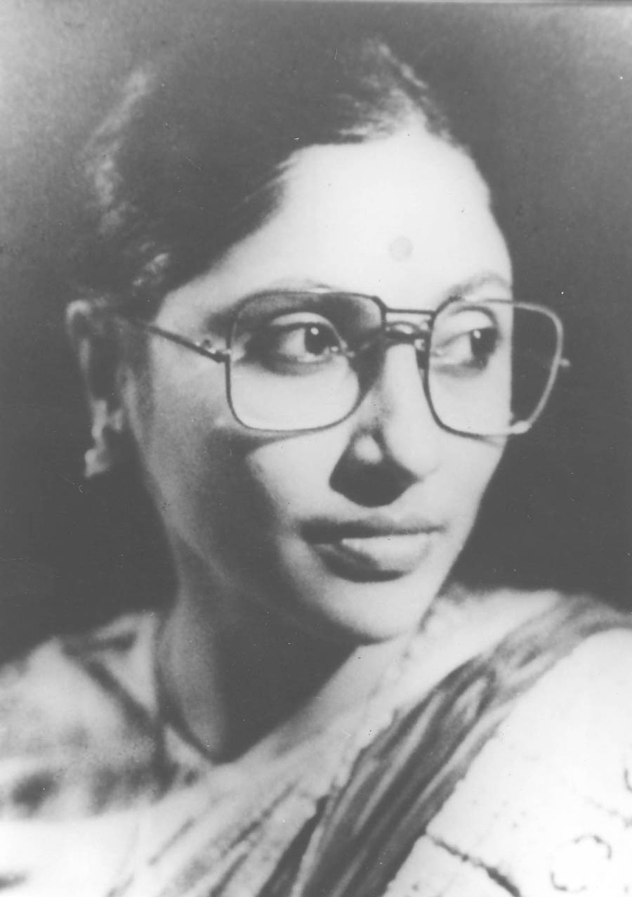 Saoli Mitra